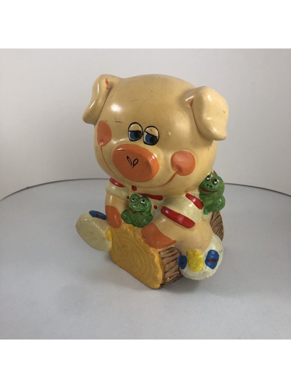 Vtg 70s Fun Cute Piggy Bank Chalkware with stopper Pig on a log with Frogs